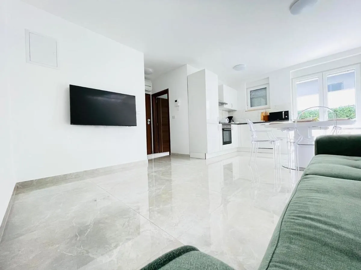 Apartment Seascape Residence Pjescana Uvala